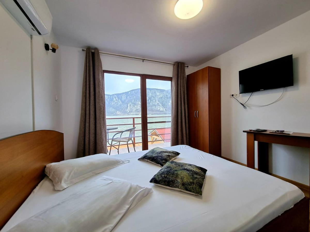 Hotel Escape à Dubova Extérieur photo