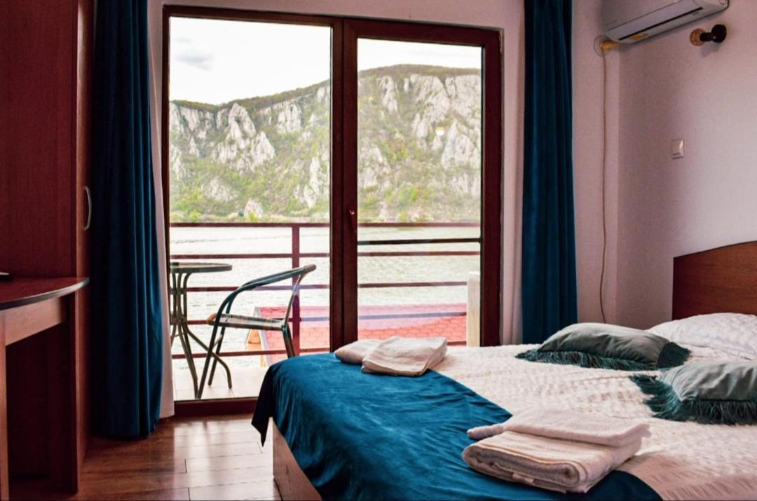 Hotel Escape à Dubova Extérieur photo